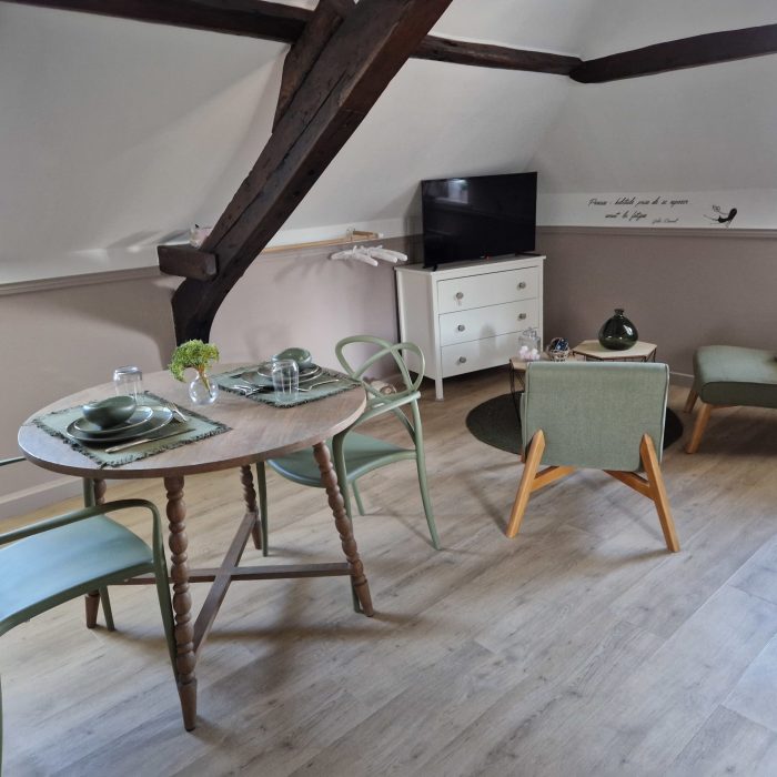 Salon et partie repas chambre 1 - Chambres d'hôtes à Honfleur