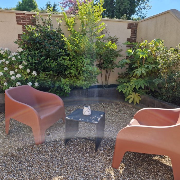 Terrasse privative du Gîte à Honfleur "La Cour"